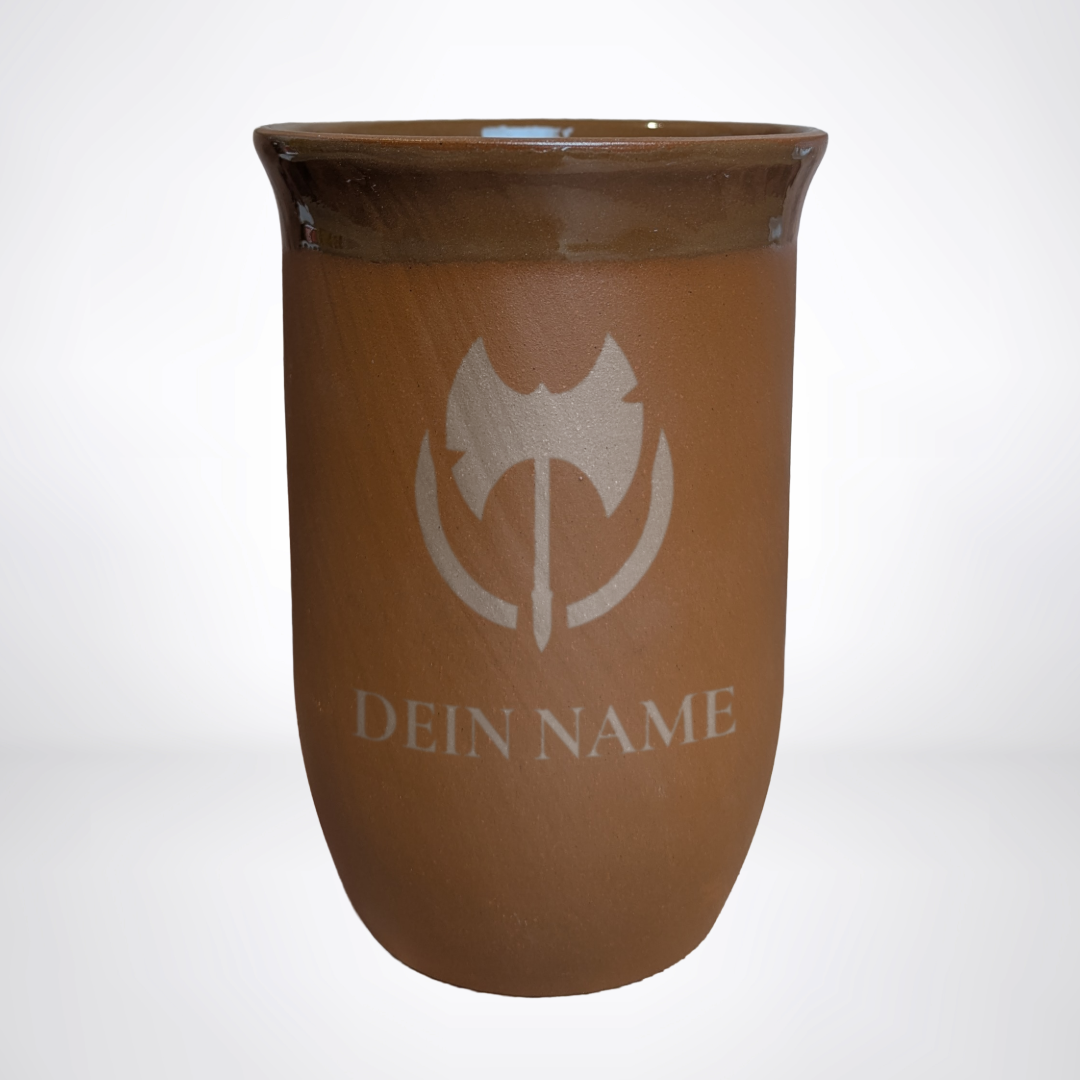 Tonbecher 0,4L mit personalisierter Gravur – Pen & Paper-Klasse & Name