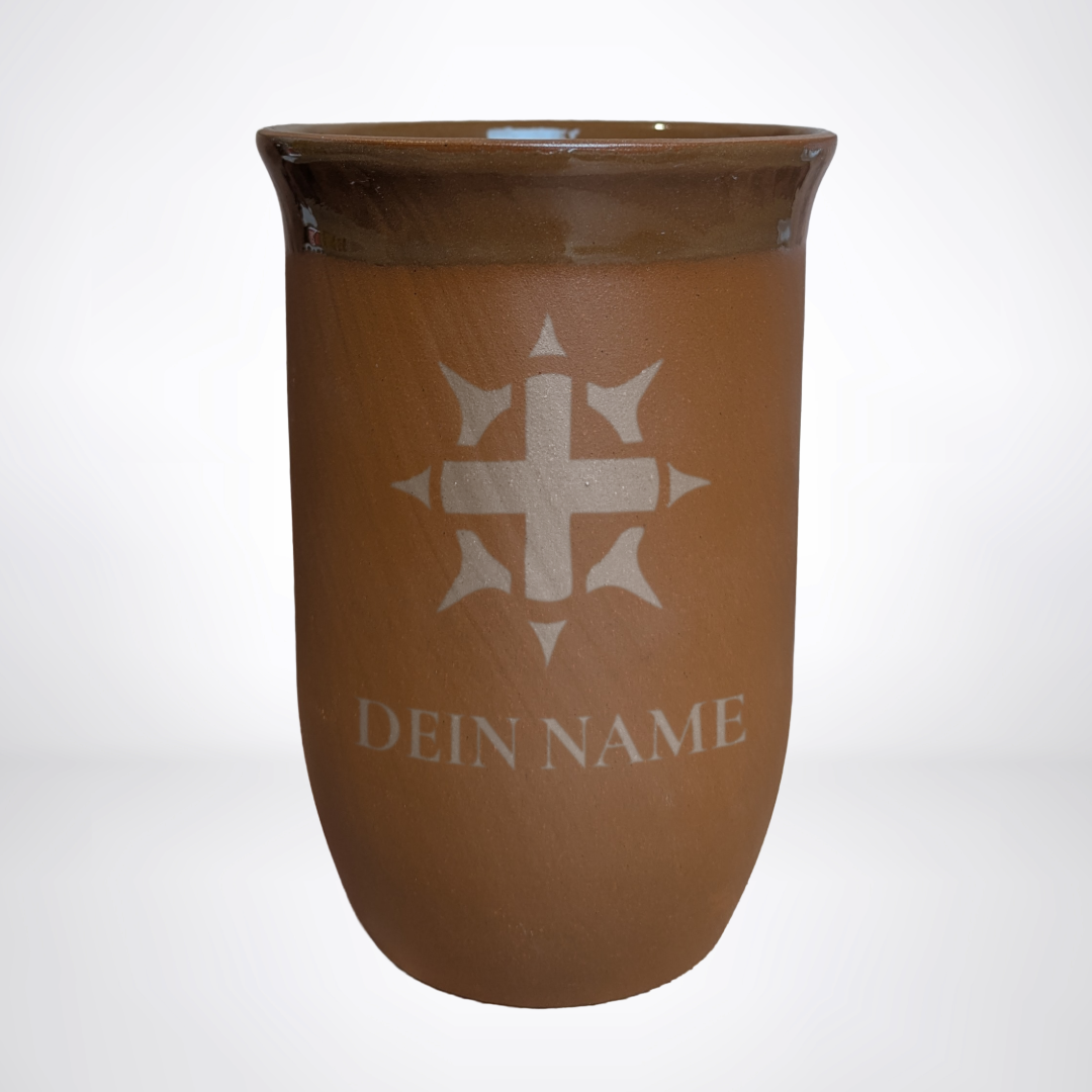 Tonbecher 0,4L mit personalisierter Gravur – Pen & Paper-Klasse & Name