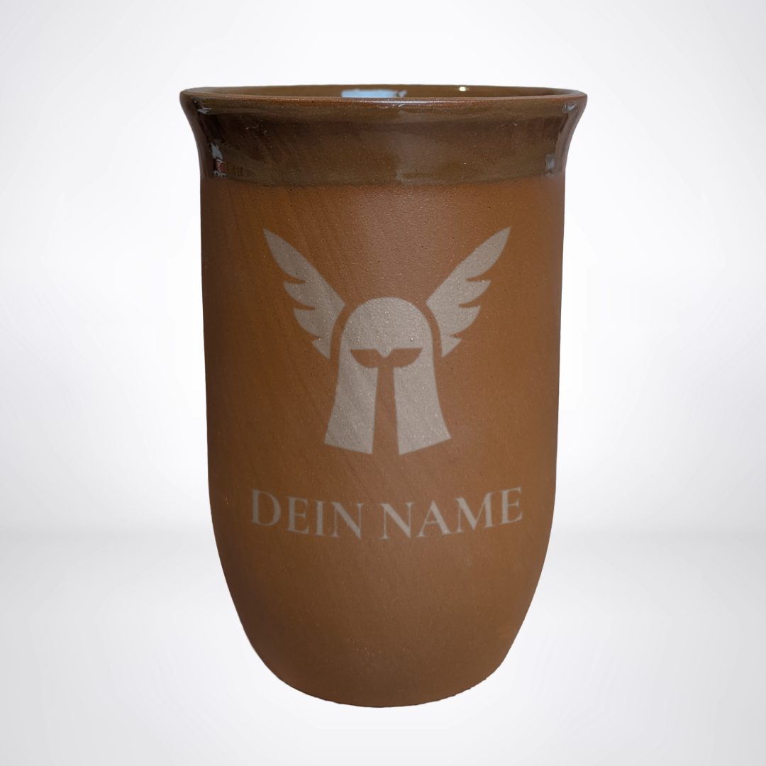 Tonbecher 0,4L mit personalisierter Gravur – Pen & Paper-Klasse & Name