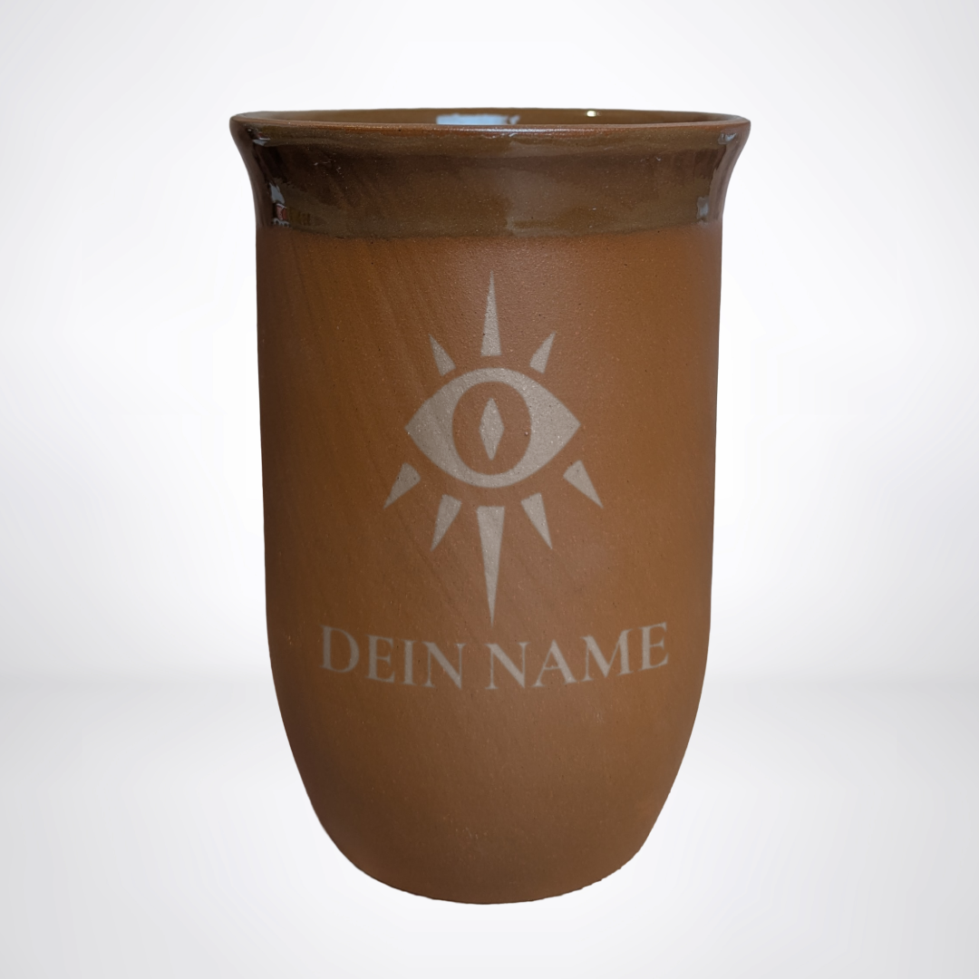 Tonbecher 0,4L mit personalisierter Gravur – Pen & Paper-Klasse & Name