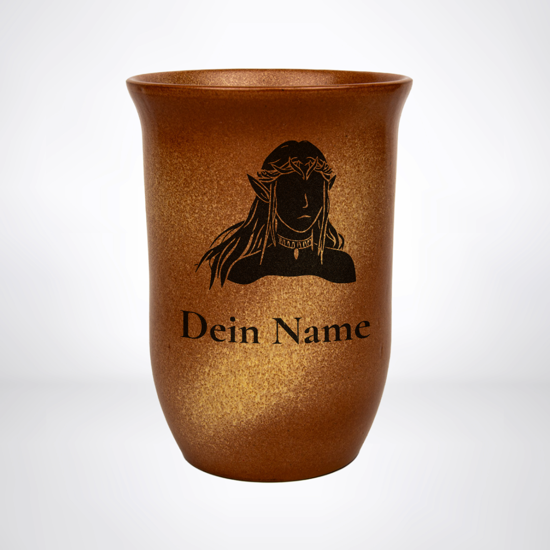 Tonbecher Elf 0,4L – mit Name – Spezies Kollektion – Sandstein