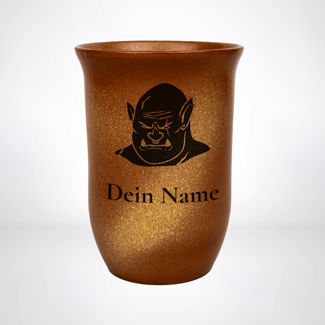 Tonbecher Ork 0,4L – mit Name – Spezies Kollektion – Sandstein