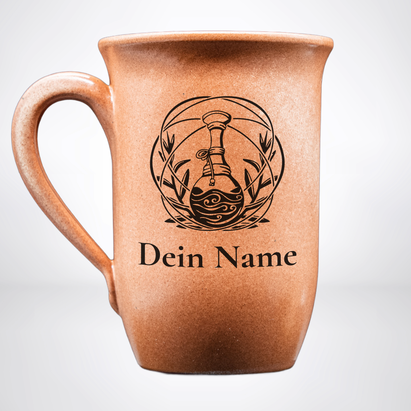 Tontasse Alchemist 0,4L – mit Name – Proficiencies Kollektion – Sandstein