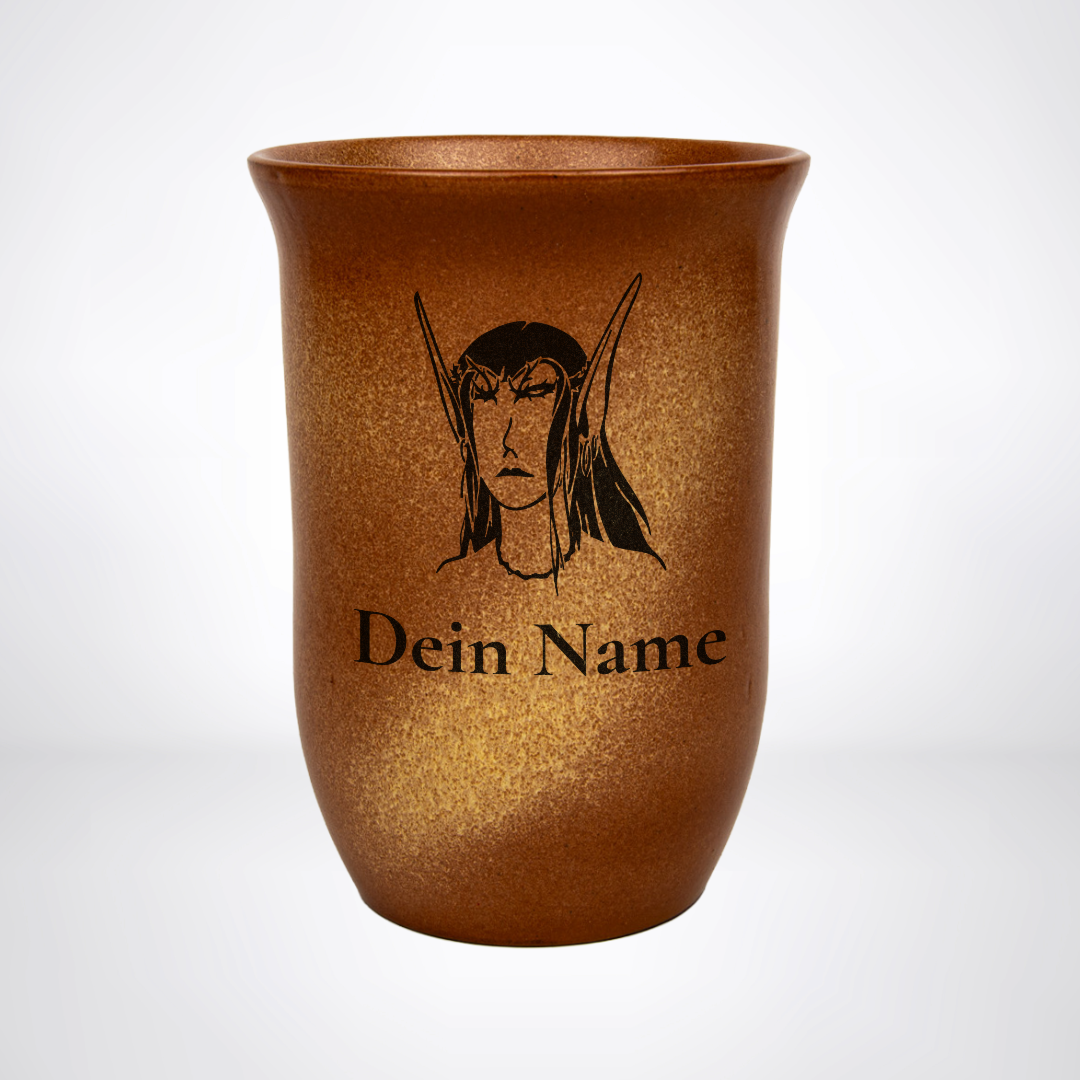 Tonbecher Dunkelelf 0,4L – mit Name – Spezies Kollektion – Sandstein
