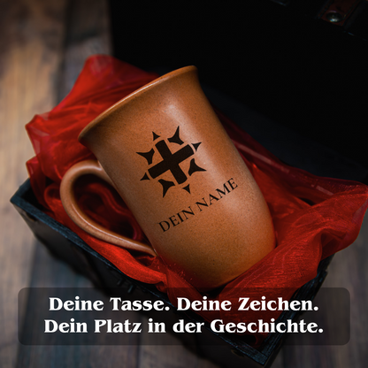 Tontasse 0,4L Kleriker – "Sandstein" mit personalisierter Gravur (Symbol + Name)