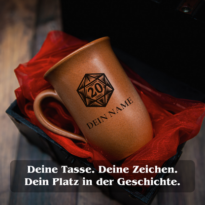 Tontasse 0,4L D20/DM – "Sandstein" mit personalisierter Gravur (Symbol + Name)