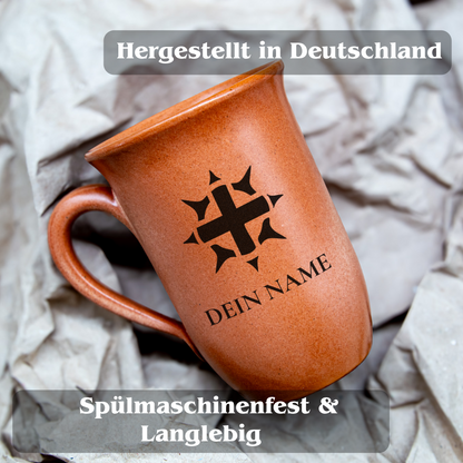 Tontasse 0,4L Kleriker – "Sandstein" mit personalisierter Gravur (Symbol + Name)