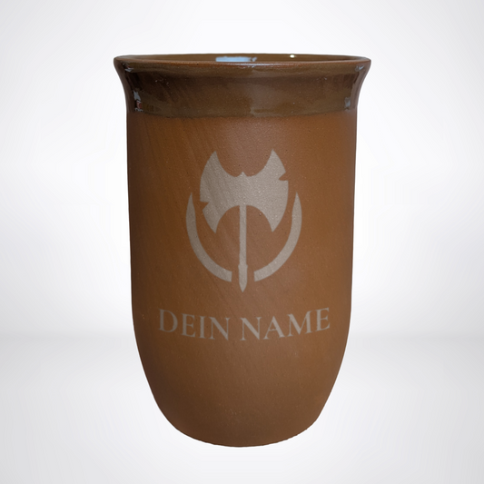 Tonbecher 0,4L mit personalisierter Gravur – Pen & Paper-Klasse & Name