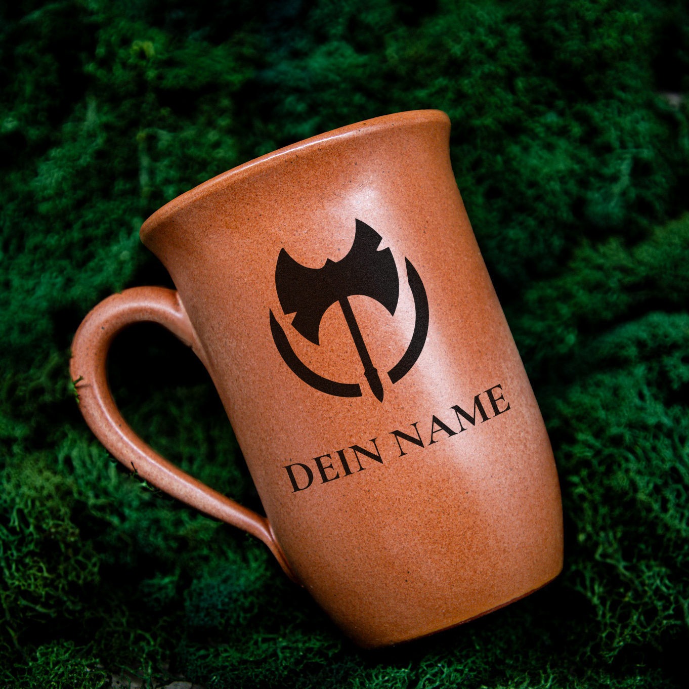 Tontasse 0,4L Barbar – "Sandstein" mit personalisierter Gravur (Symbol + Name)
